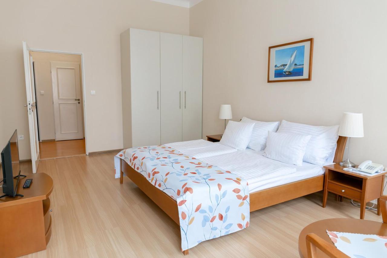 Orion Apartahotel 4*